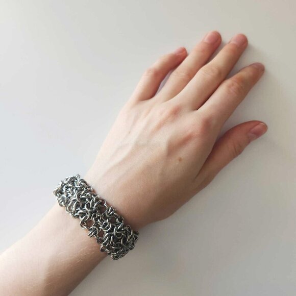 Medieval Gothic Grunge chunky silver chainmail bracelet - Picture 8 of 14